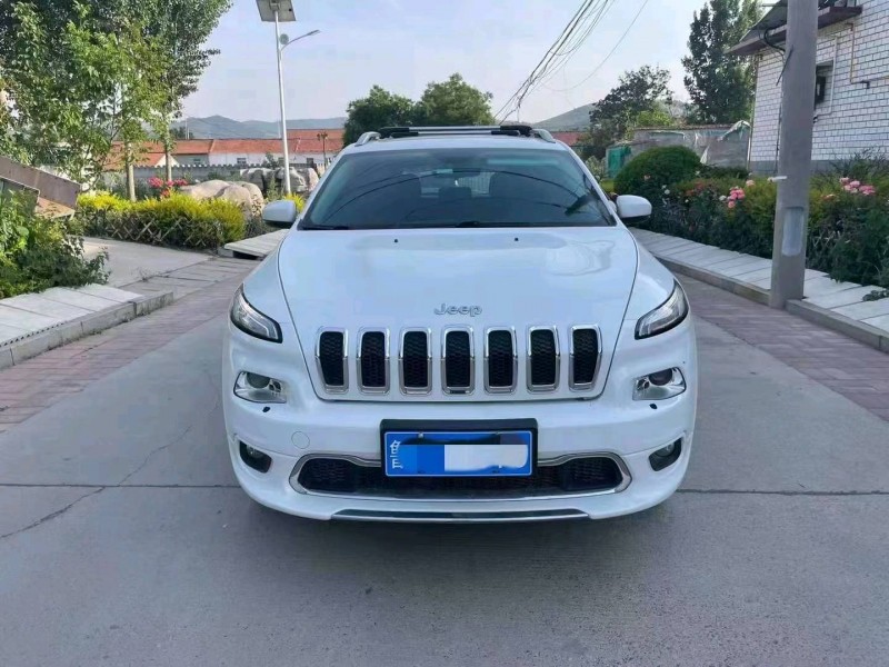 淄博18年Jeep自由光1