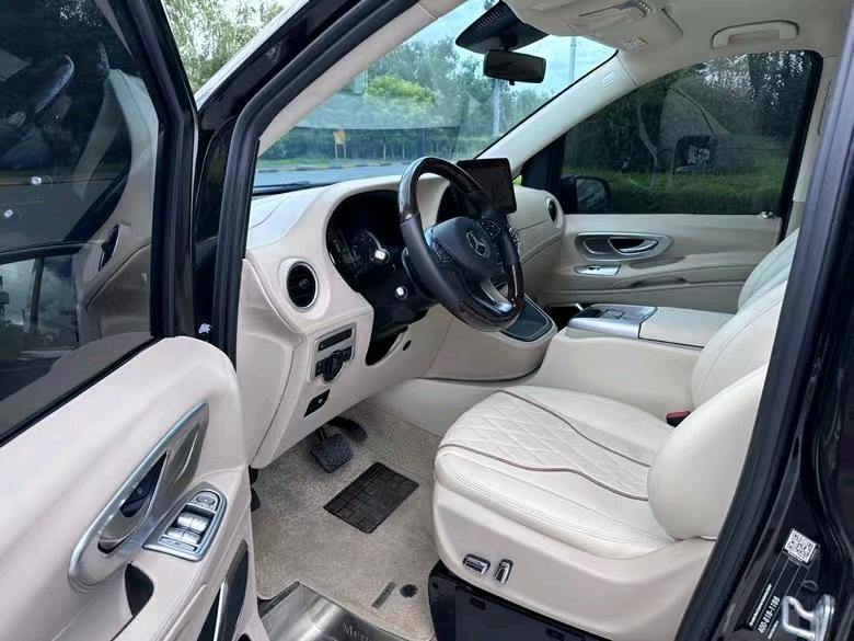 盐城21年奔驰威霆6