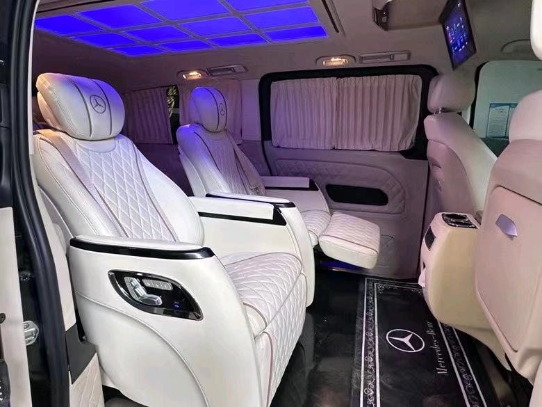 盐城21年奔驰威霆9