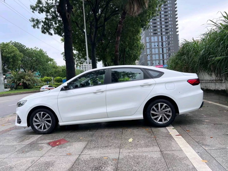 东莞20年吉利缤瑞8