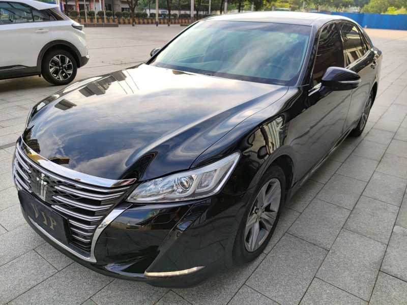 韶關18年豐田皇冠2