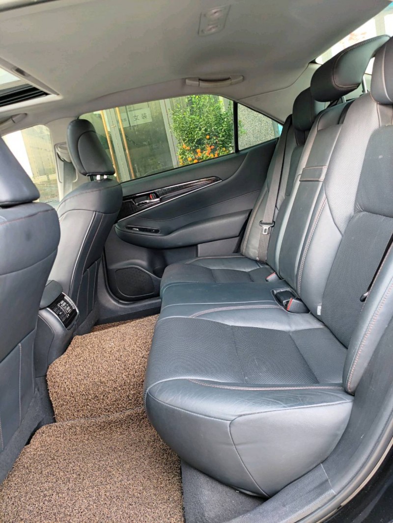 韶關18年豐田皇冠6