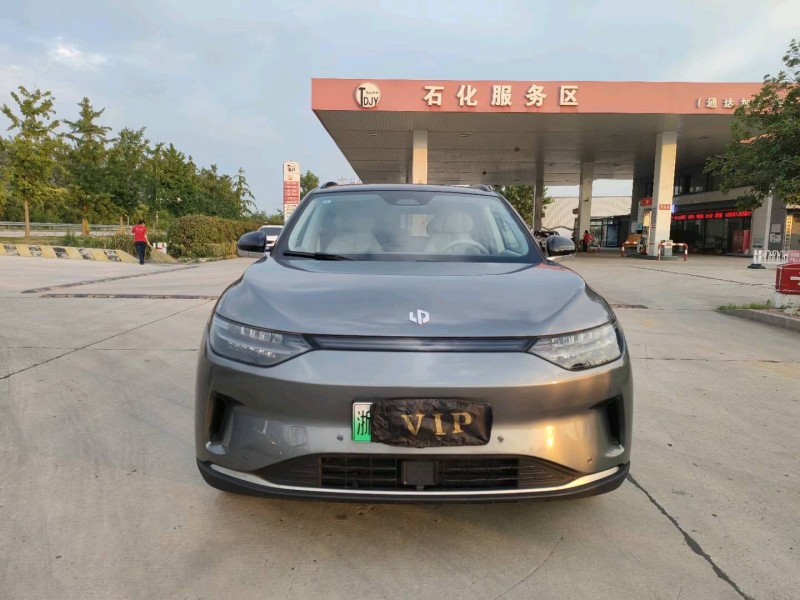 徐州22年零跑汽車C111