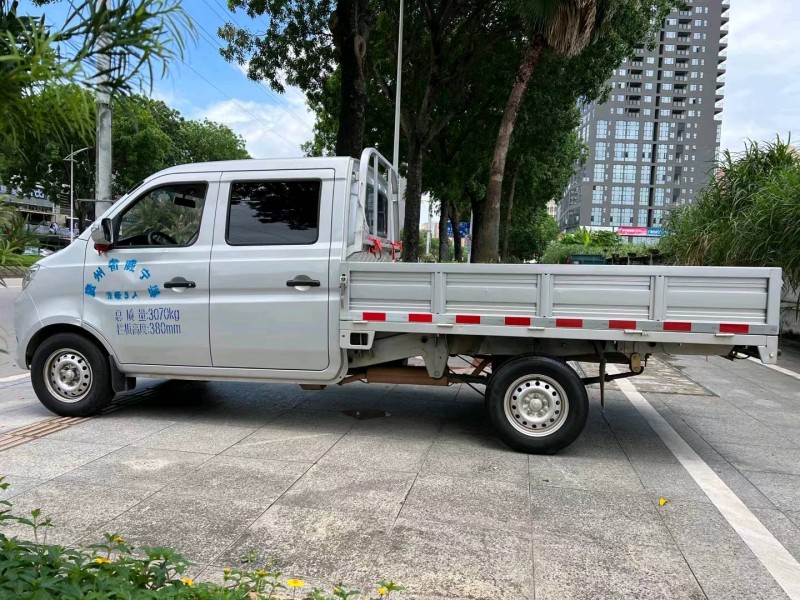 東莞22年長安汽車跨越王7