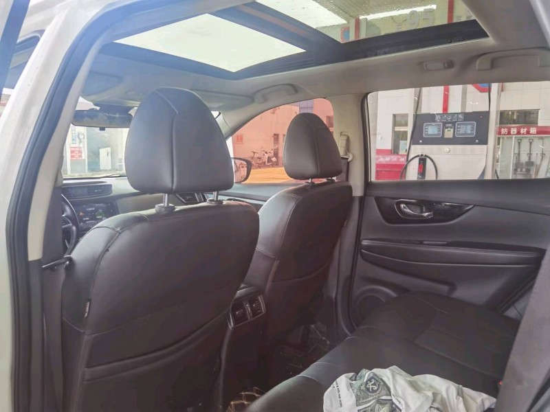 保定20年日产奇骏5