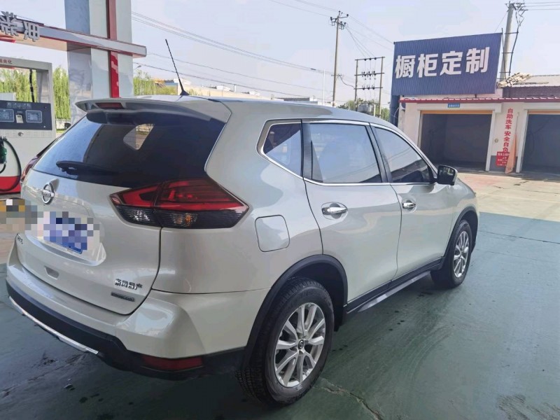 保定20年日产奇骏7