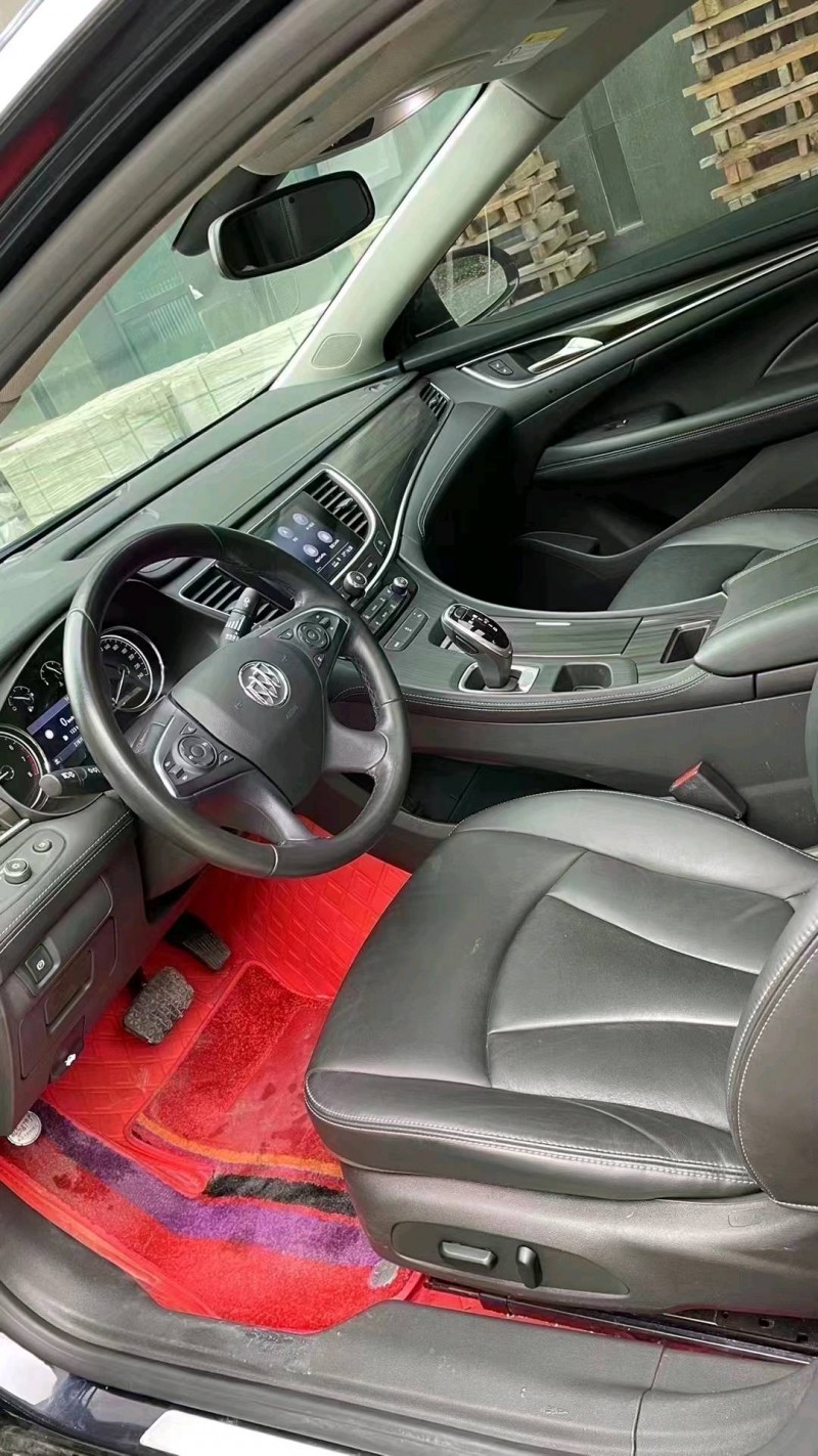 成都20年别克君越4