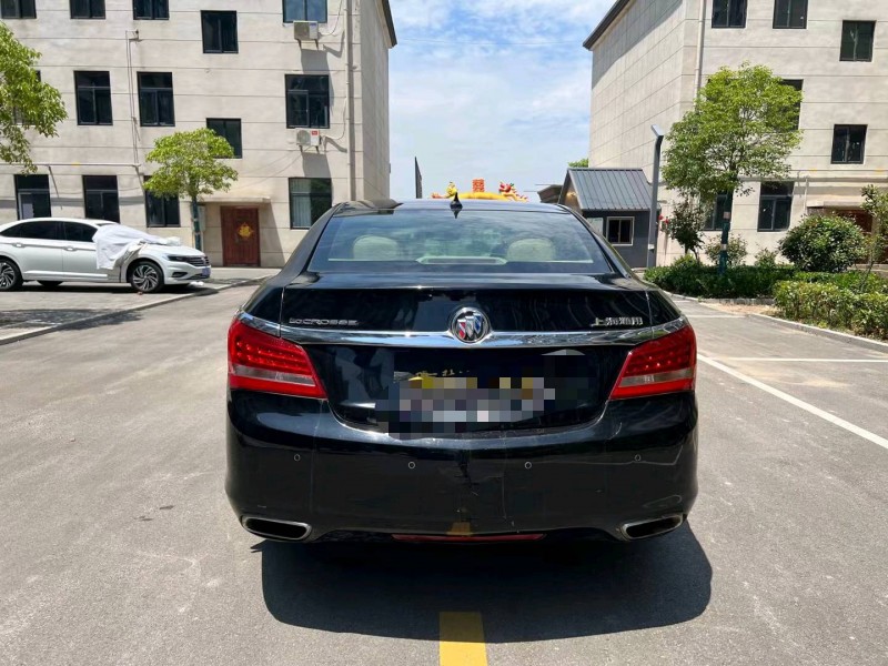 徐州15年别克君越9