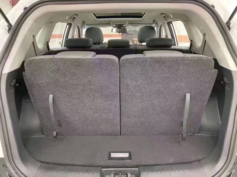 成都23年东南汽车DX89