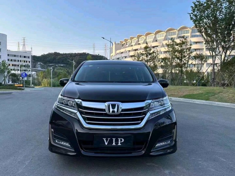 嘉兴17年本田艾力绅1