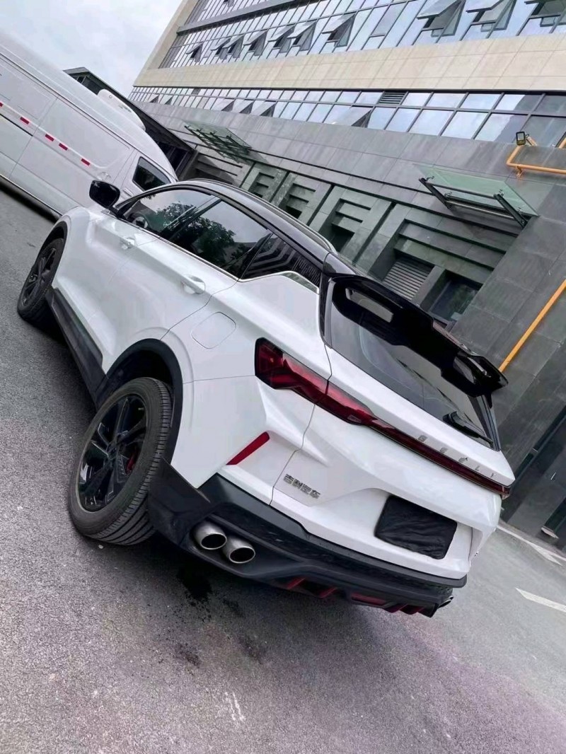 成都22年吉利缤越6