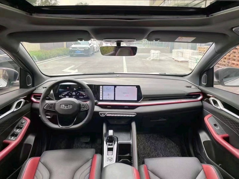 成都22年吉利缤越9