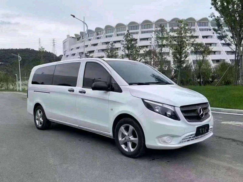 嘉兴17年奔驰威霆2