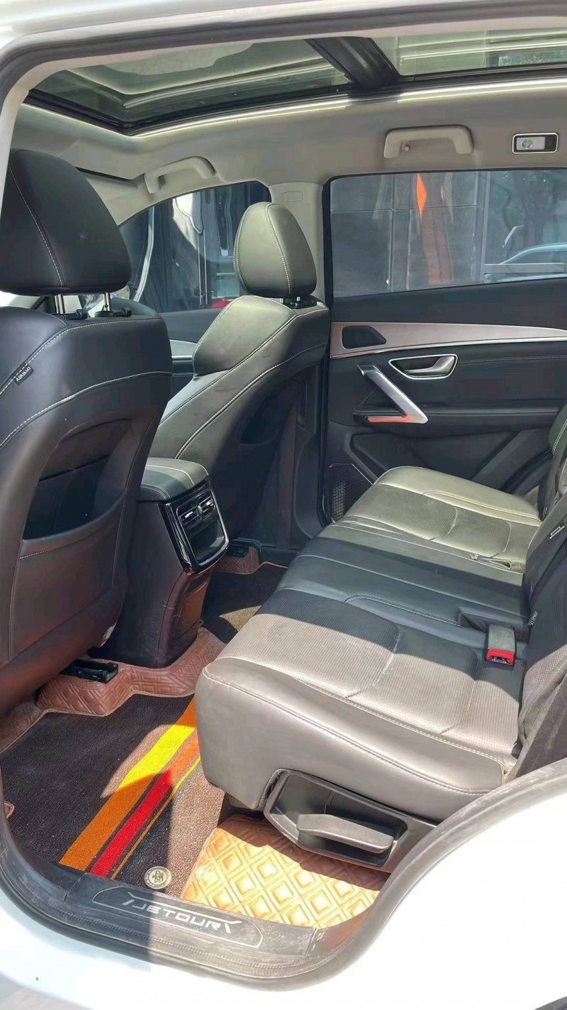 成都21年奇瑞捷途X707