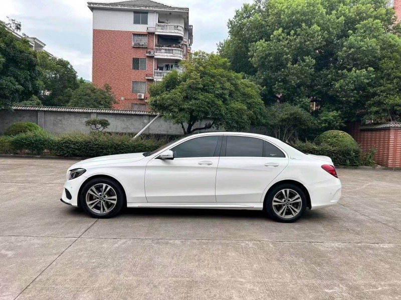 嘉兴18年奔驰C3