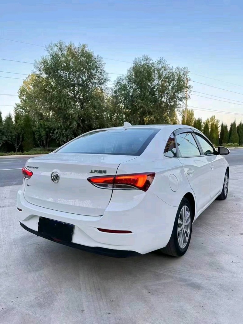 枣庄18年别克英朗6