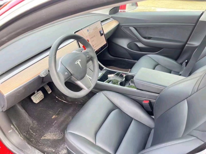 東營20年特斯拉MODEL 37