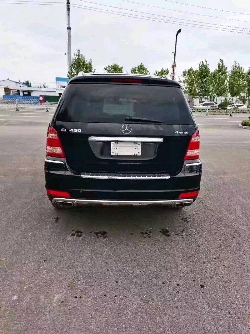 淄博11年奔驰GL9