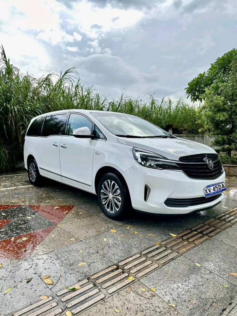 东莞21年别克GL83