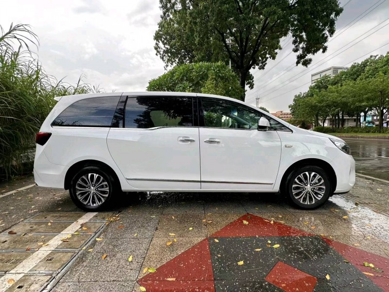 东莞21年别克GL88