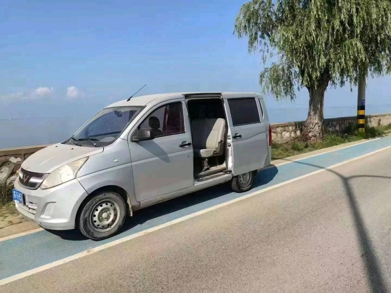 常州17年五菱汽車榮光V2