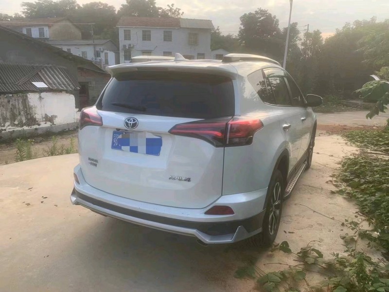宜昌19年丰田RAV4荣放2