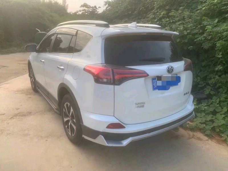宜昌19年丰田RAV4荣放3