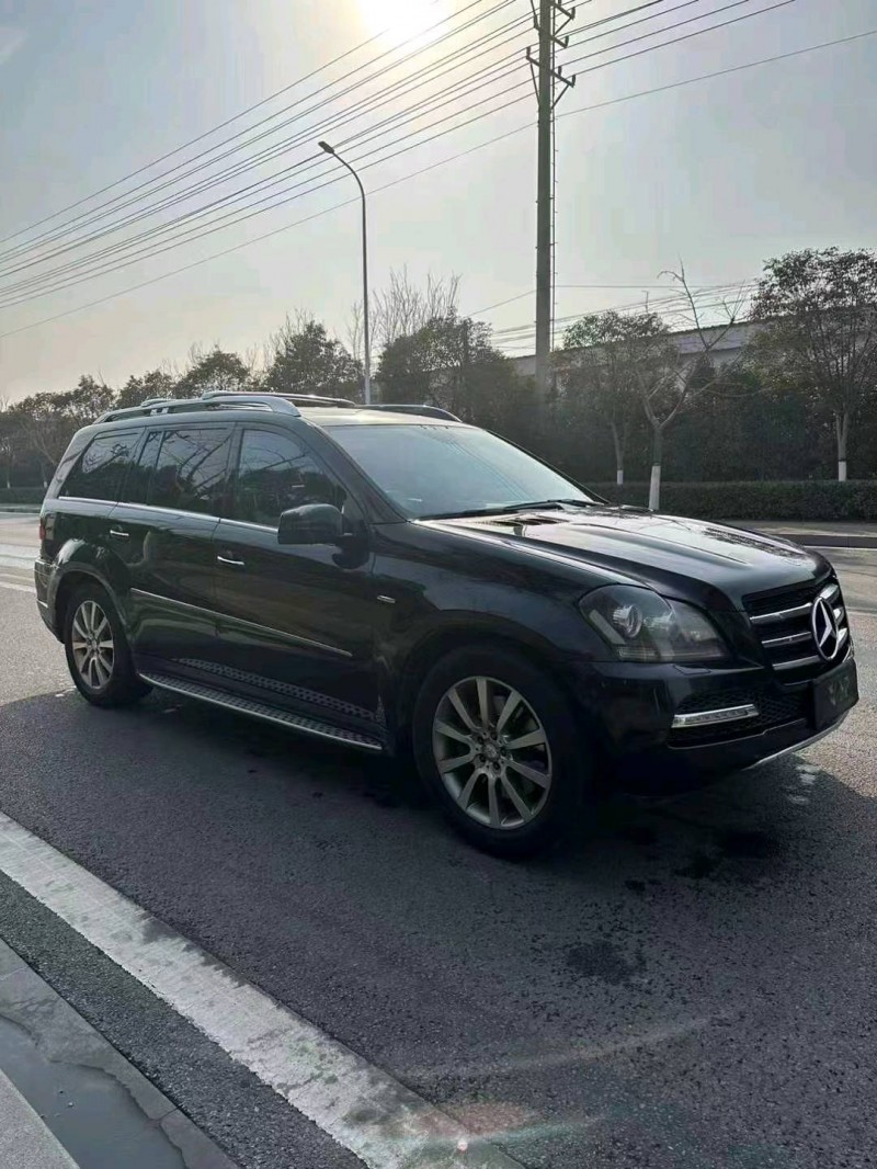 常州12年奔驰GL3
