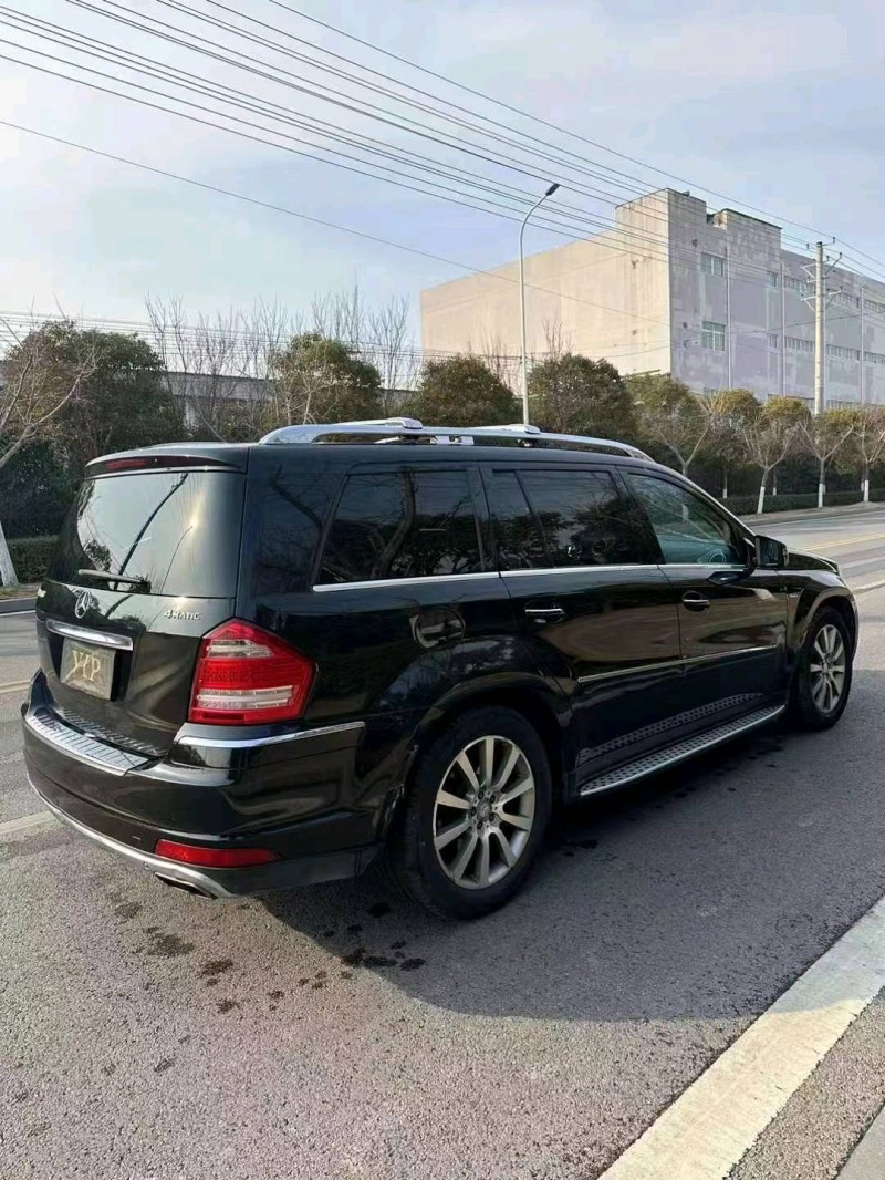 常州12年奔驰GL6