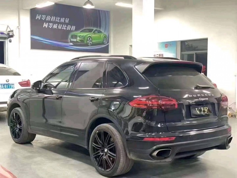 三明15年保时捷卡宴4