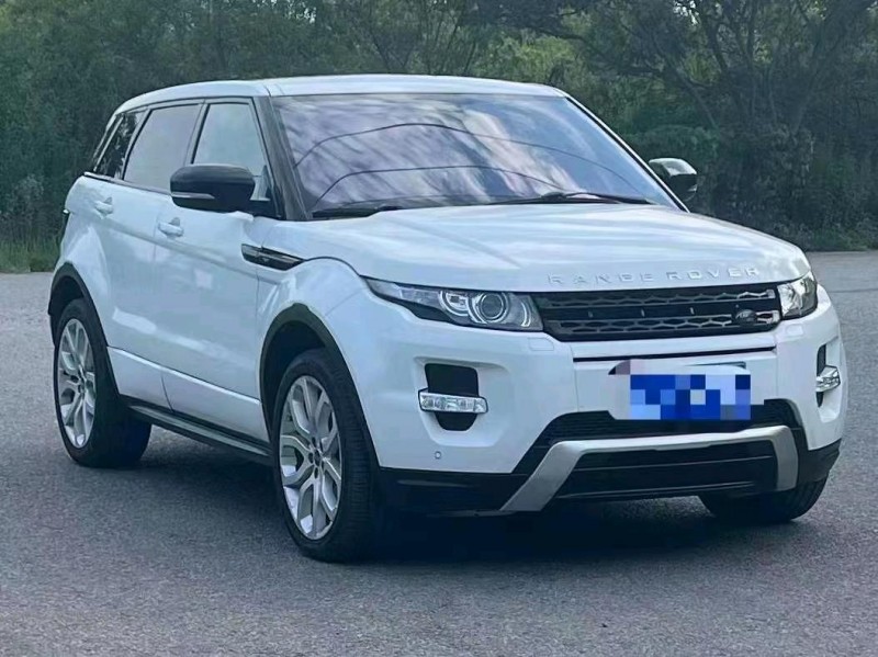 青岛12年路虎极光2