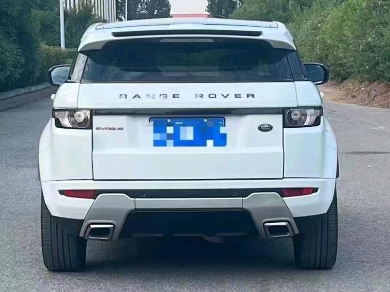 青岛12年路虎极光6