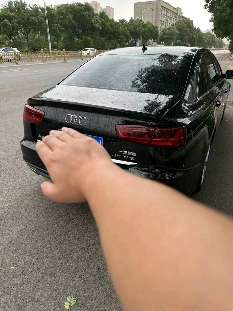 济南18年奥迪A6L4