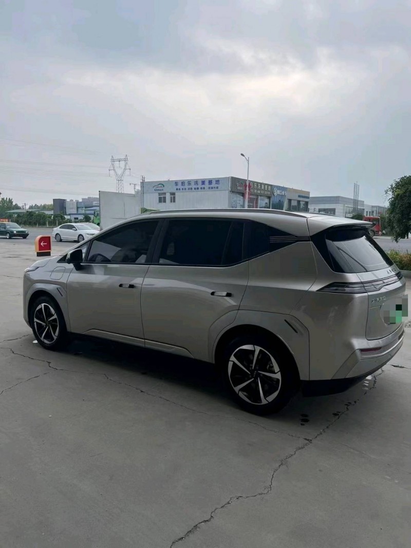 保定23年传祺埃安Y7