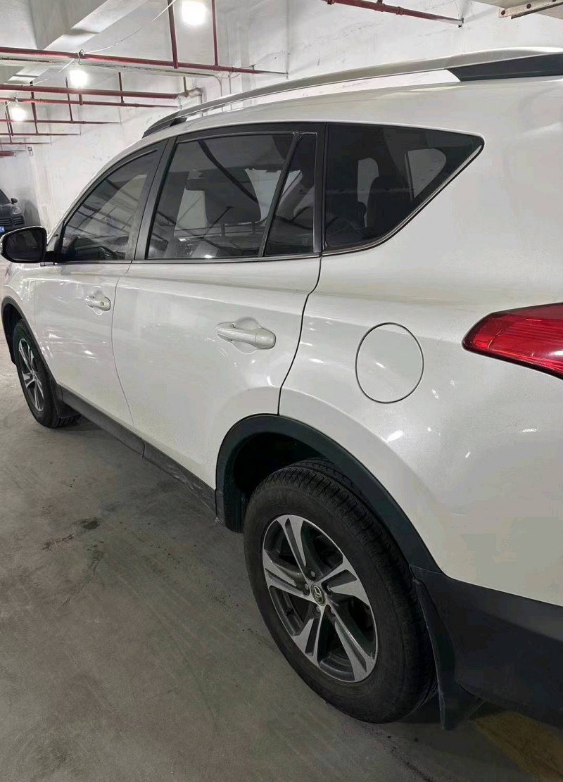 邯郸15年丰田RAV4荣放4