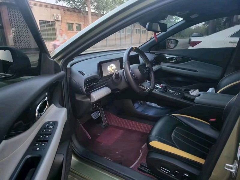 保定21年传祺影豹4