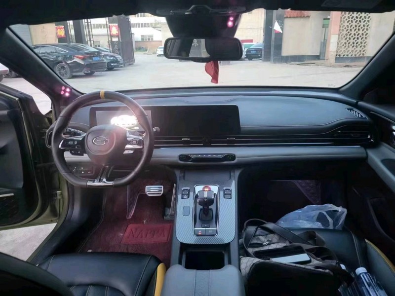 保定21年传祺影豹6