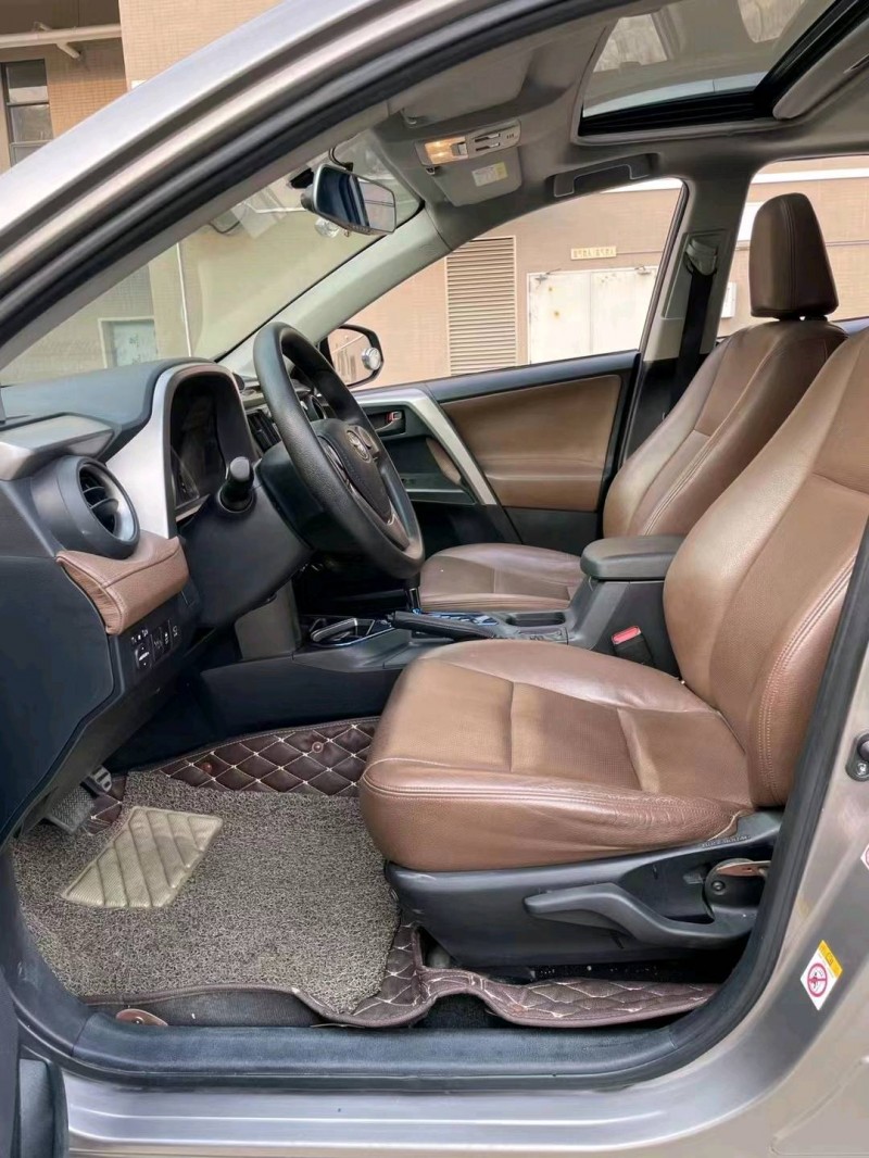 江門16年豐田RAV4榮放4