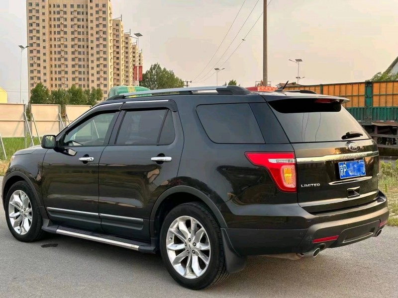 沧州15年福特探险者8