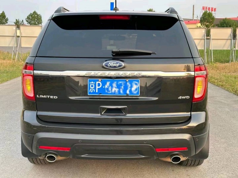 沧州15年福特探险者9