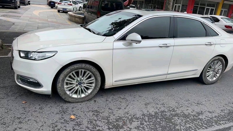 淄博18年福特金牛座5