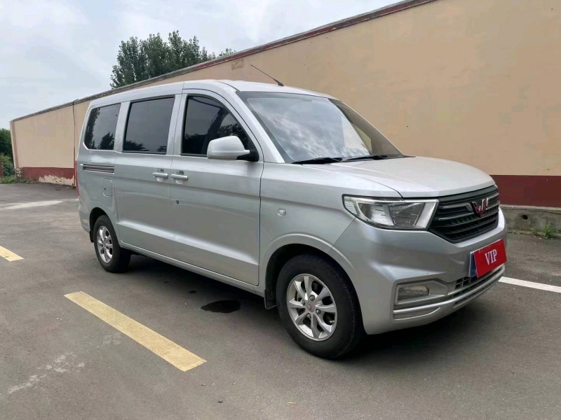 青島22年五菱汽車宏光2