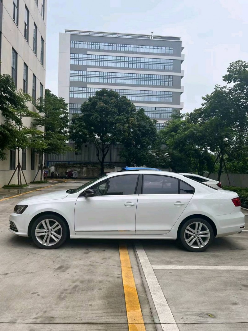 佛山18年大众速腾4