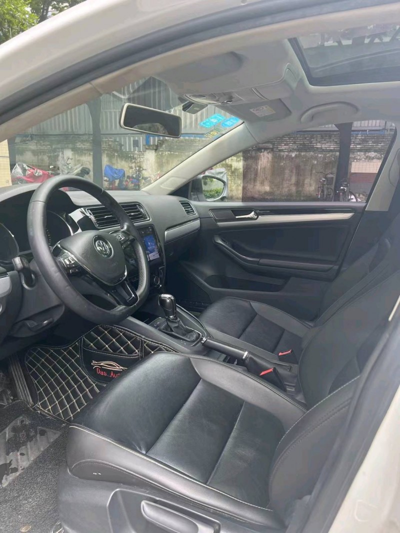 佛山18年大众速腾6