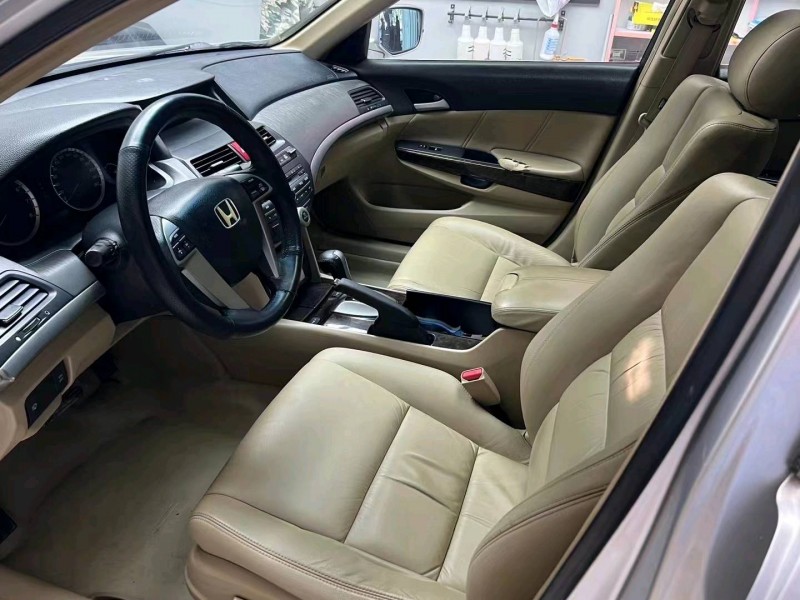 济南08年本田雅阁5