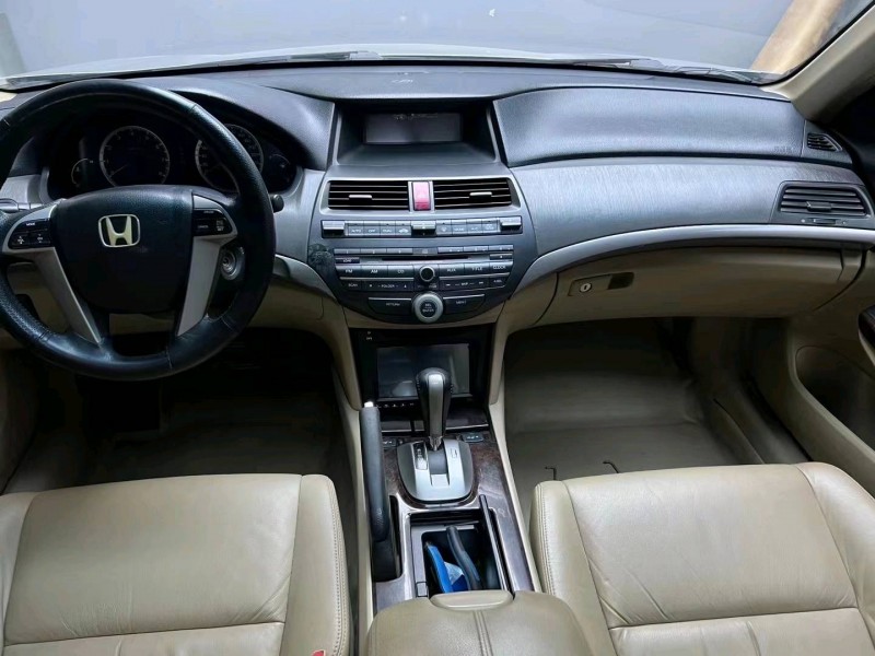 济南08年本田雅阁6