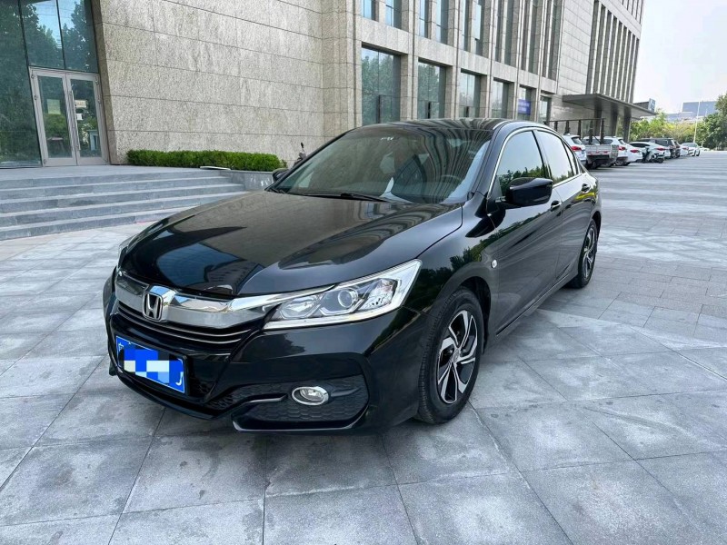 廊坊17年本田雅阁2