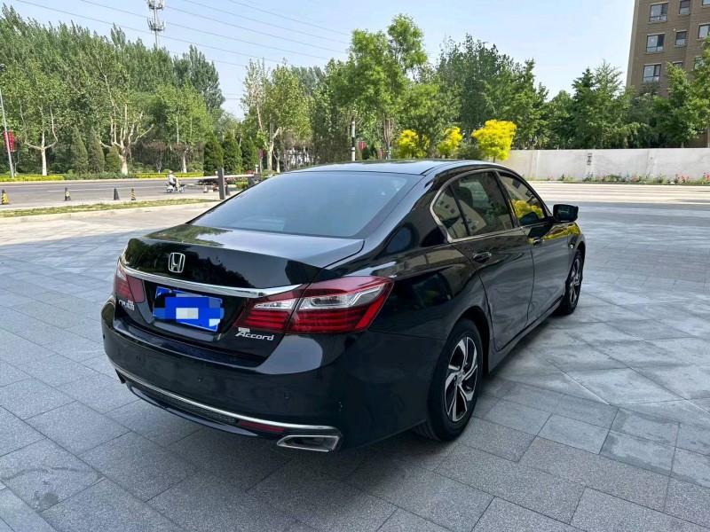 廊坊17年本田雅阁3