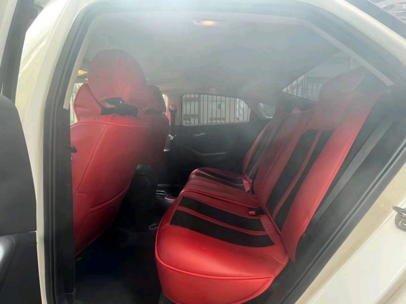 宜昌20年现代菲斯塔4