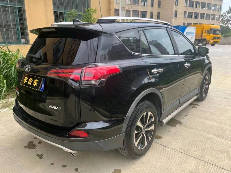 十堰17年豐田RAV4榮放5